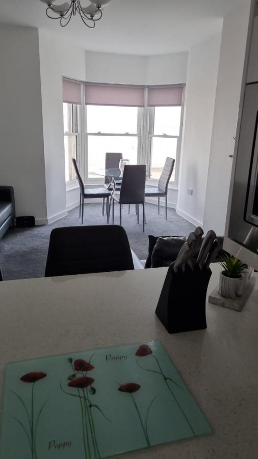 Apartment 302 241 Marine Rad Моркем Екстер'єр фото